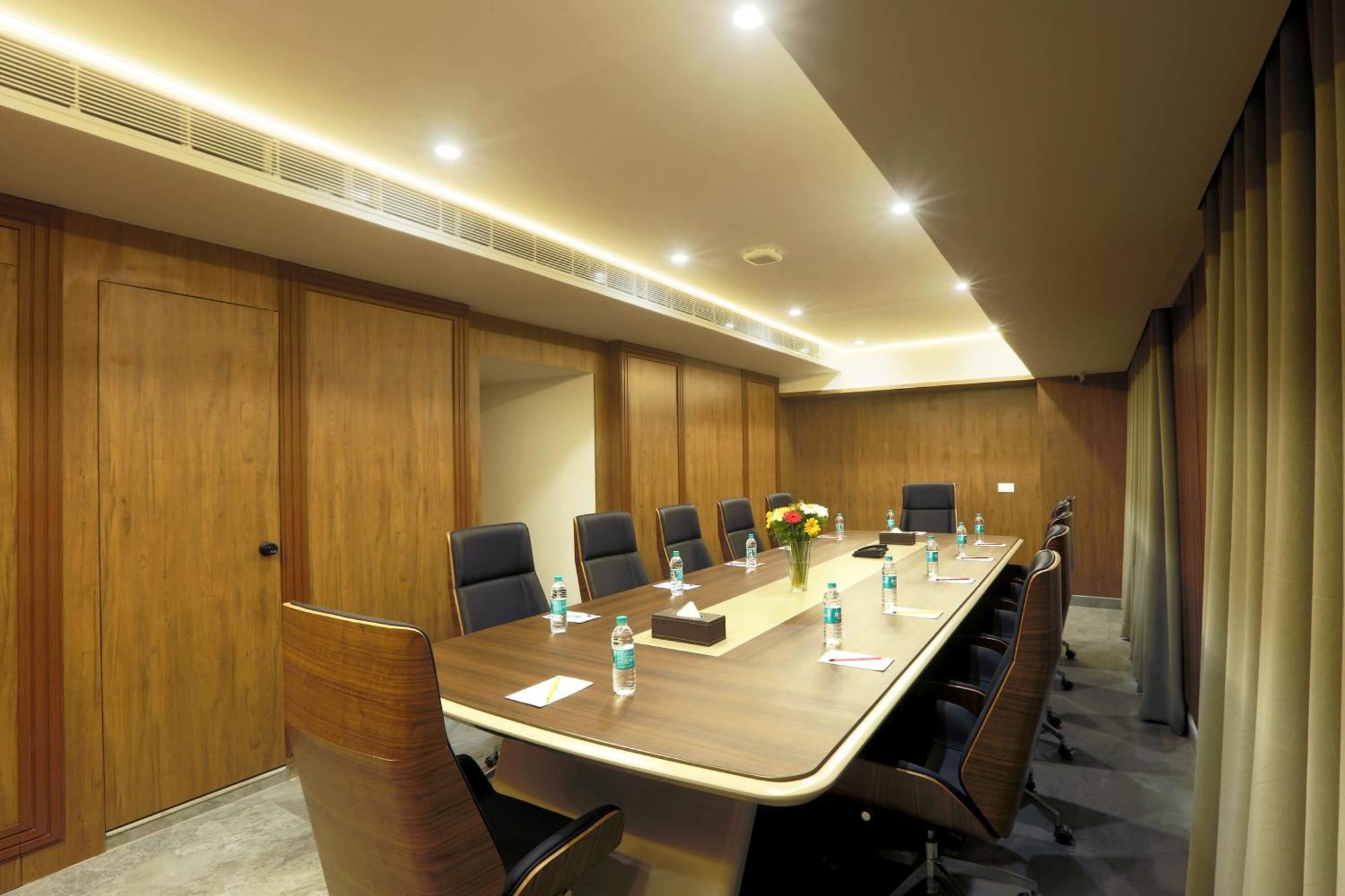 Hotel Sterling Plaza- Bangalore International Airport Dod Jala Exterior photo